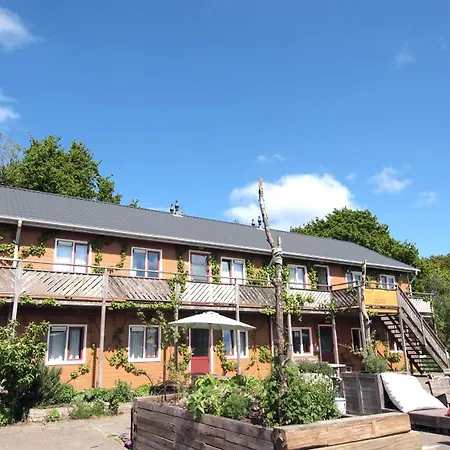 Aparthotel Farm *