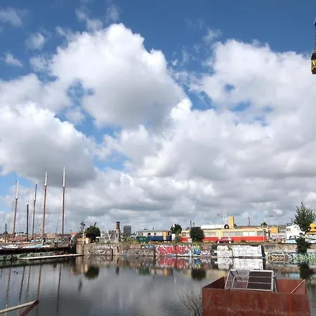 Ξενοδοχείο με διαμερίσματα Farm